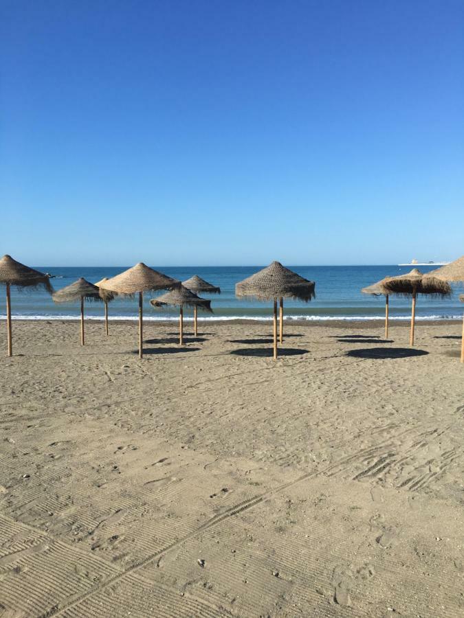Apartamento Con Patio Malaga Bagian luar foto